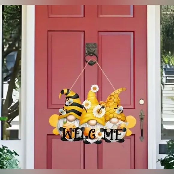 Yellow and Black Gnome Welcome Sign - Picture 4 of 7